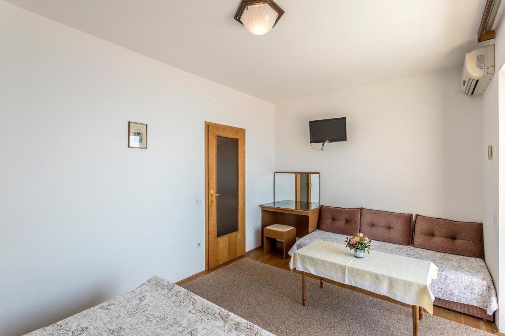 Apartments With A Parking Space Baska Voda, Makarska - 301 部屋 写真
